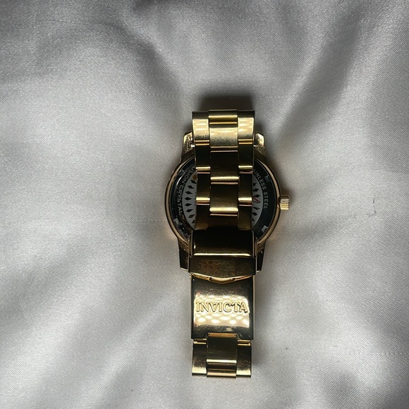 Invicta Gold Watch - Picture 2 of 2